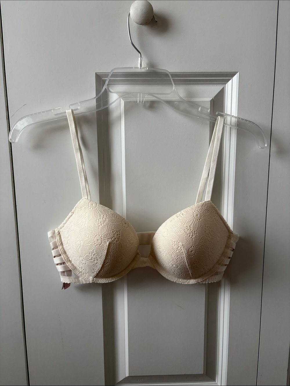 Victoria's Secret Push Up Bra Size 34C